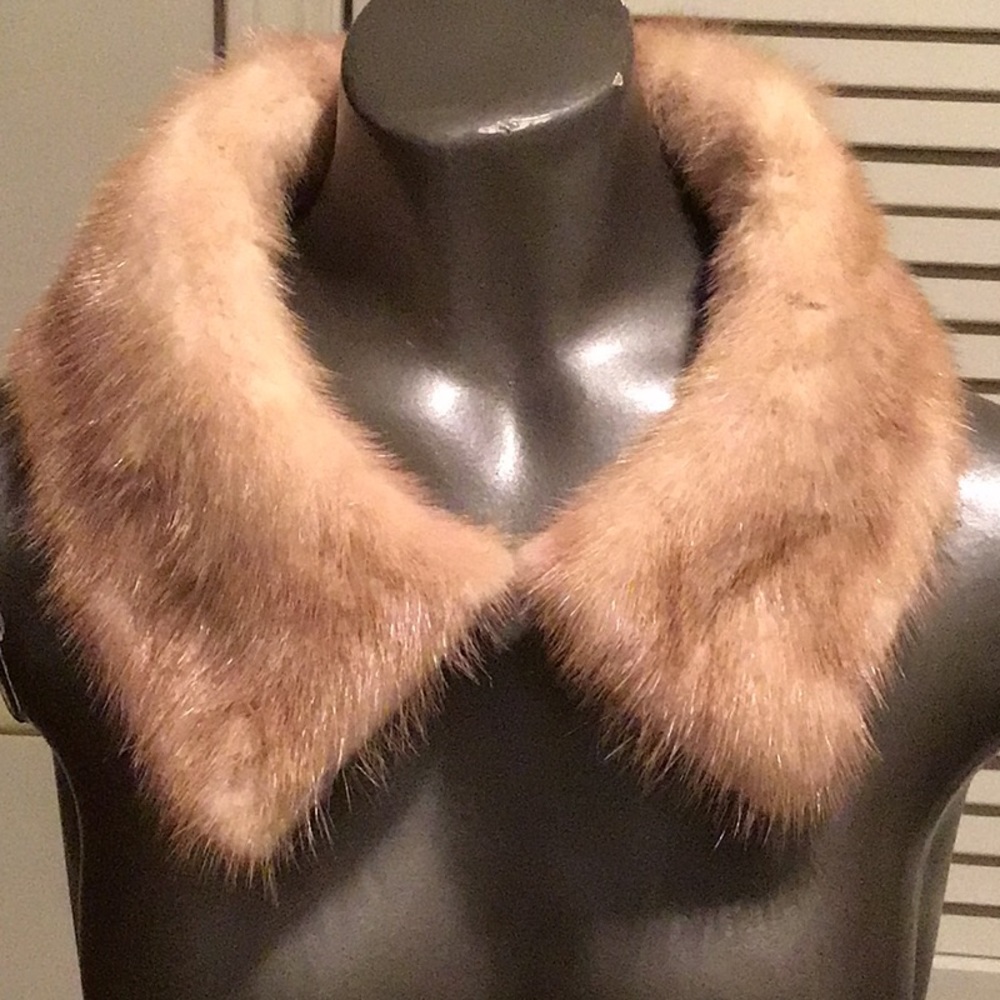 Vintage fur collar